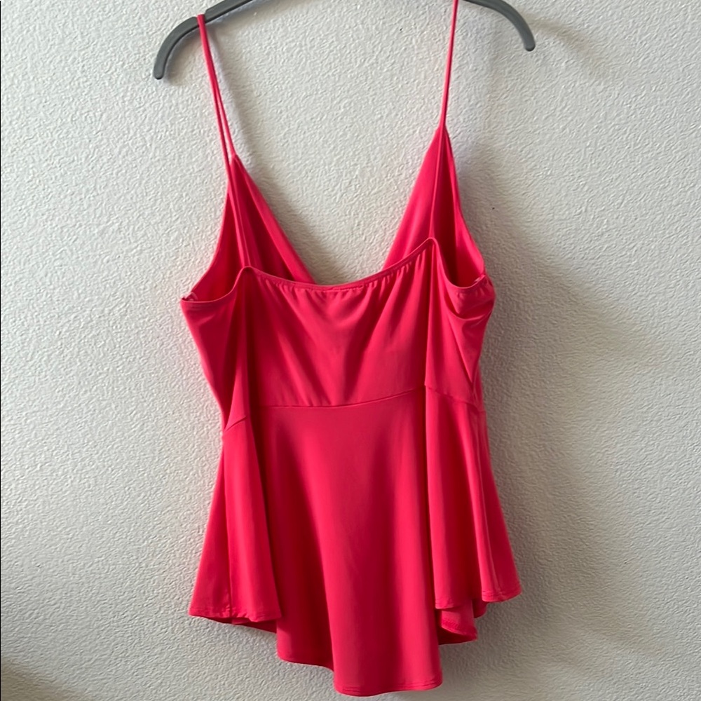 Women's twist front coral Top size 2X - Picture 6 of 7